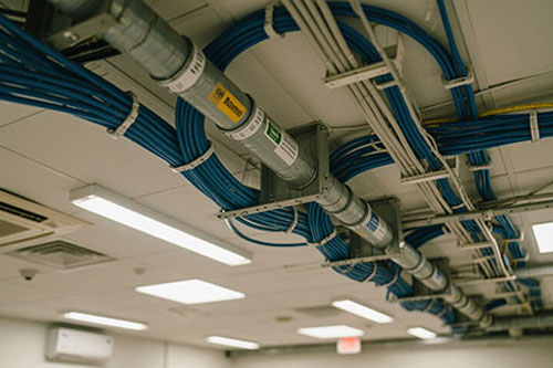 NFT(非同质化代币)在加密资产市场的影响是什么？