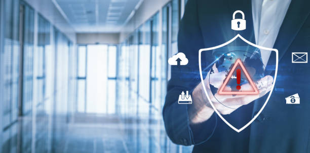 如何实现安全有效的回退机制以防止意外损失？